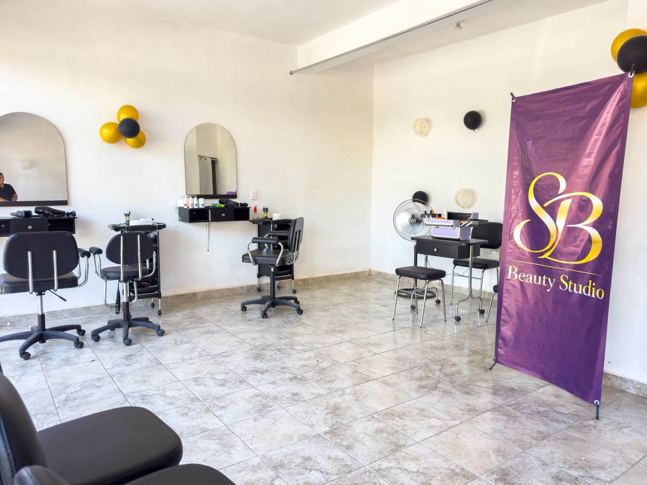 Imagen 3 de DIF Municipal Inaugura Estetica en Tenencia Las Guacamayas.
