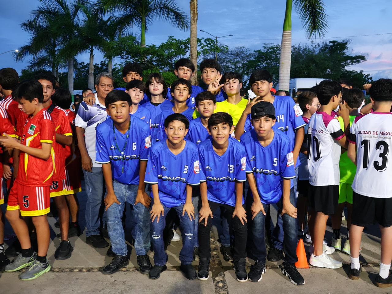 Imagen 2 de Inauguran Torneo Nacional Federado de Futbol 2012 y Menores Varoniles