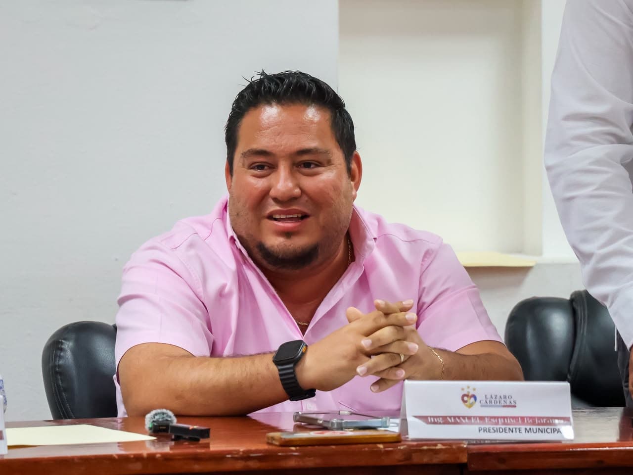 Imagen 1 de Manuel Esquivel Solicita Licencia como Presidente Municipal.
