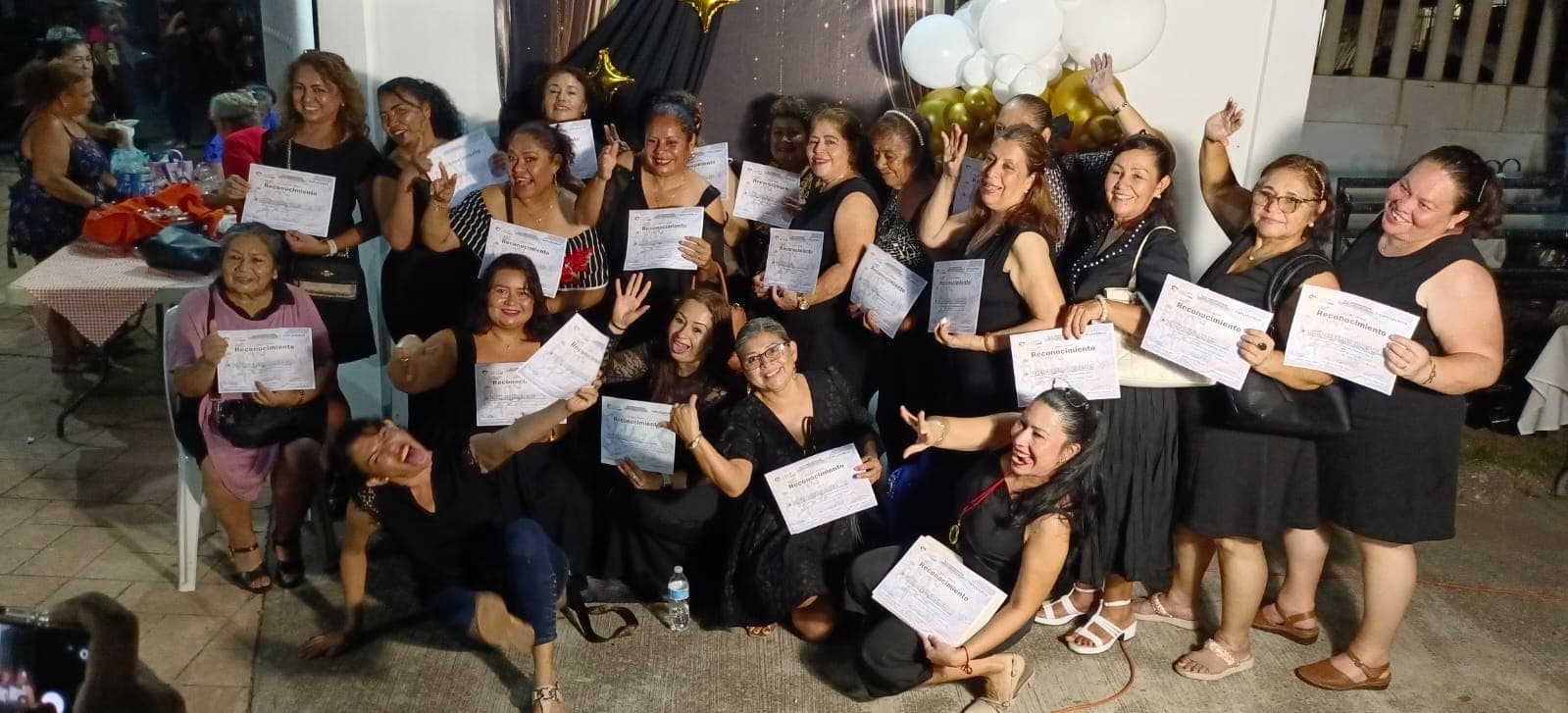 Imagen 1 de Con gran éxito, clausura de talleres del Centro Comunitario "Luis Donaldo Colosio"
