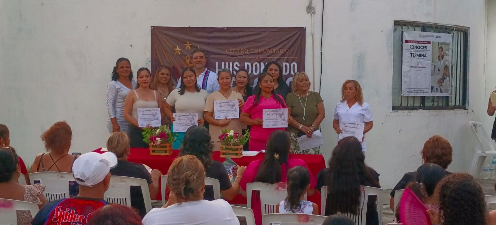 Imagen 7 de Con gran éxito, clausura de talleres del Centro Comunitario "Luis Donaldo Colosio"