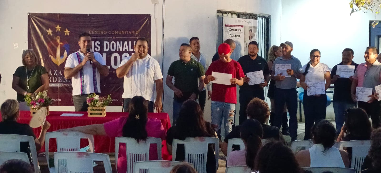 Imagen 8 de Con gran éxito, clausura de talleres del Centro Comunitario "Luis Donaldo Colosio"