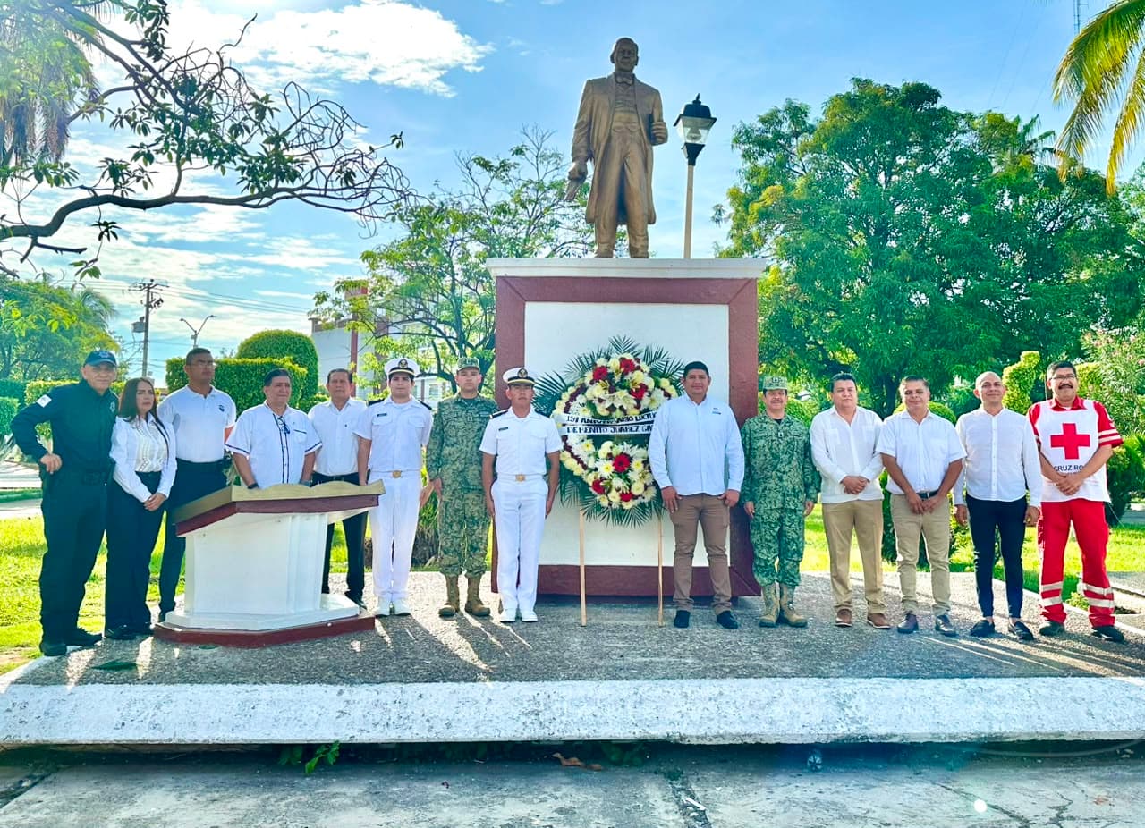 Imagen 1 de Autoridades Conmemoran el 154º Aniversario Luctuoso de Benito Juárez.