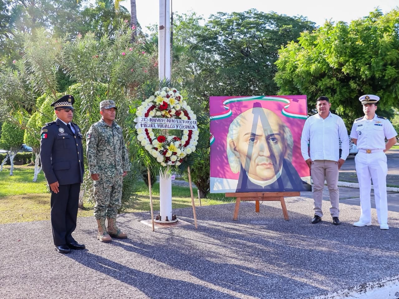 Imagen 2 de Autoridades Conmemoran 215º Aniversario Luctuoso de Miguel Hidalgo.