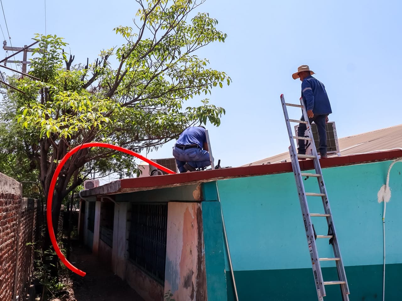 Imagen 1 de Alumbrado Público Apoya Escuelas en Regreso a Clases.