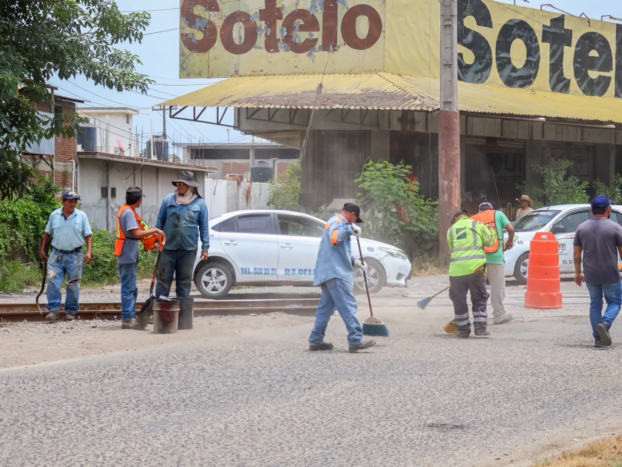 Imagen 4 de Más Calles y Avenidas Beneficiadas con Programa de Bacheo y Reencarpetamiento.