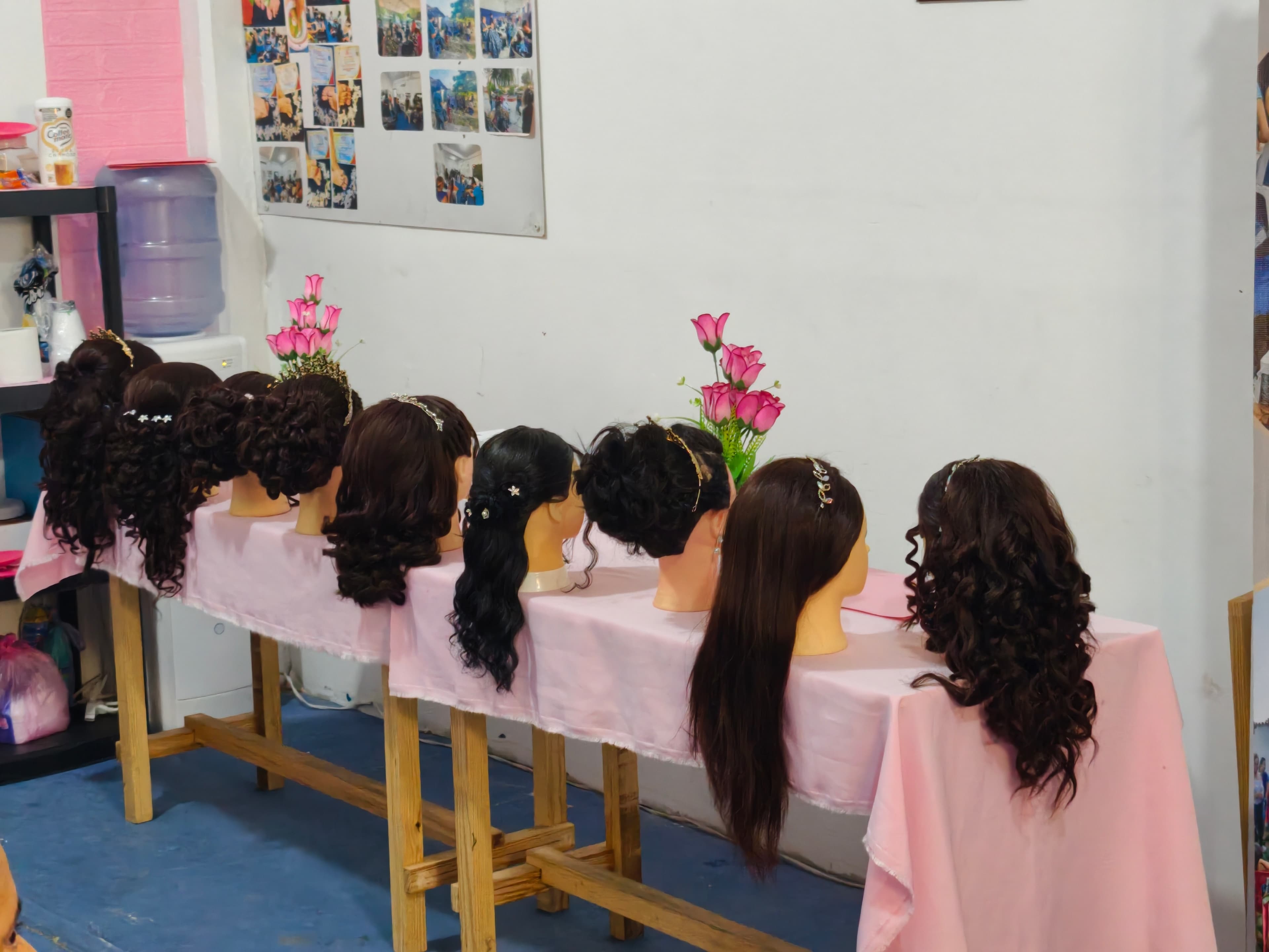 Imagen 3 de Clausuran con éxito el Taller de Peinados en el Centro Comunitario.