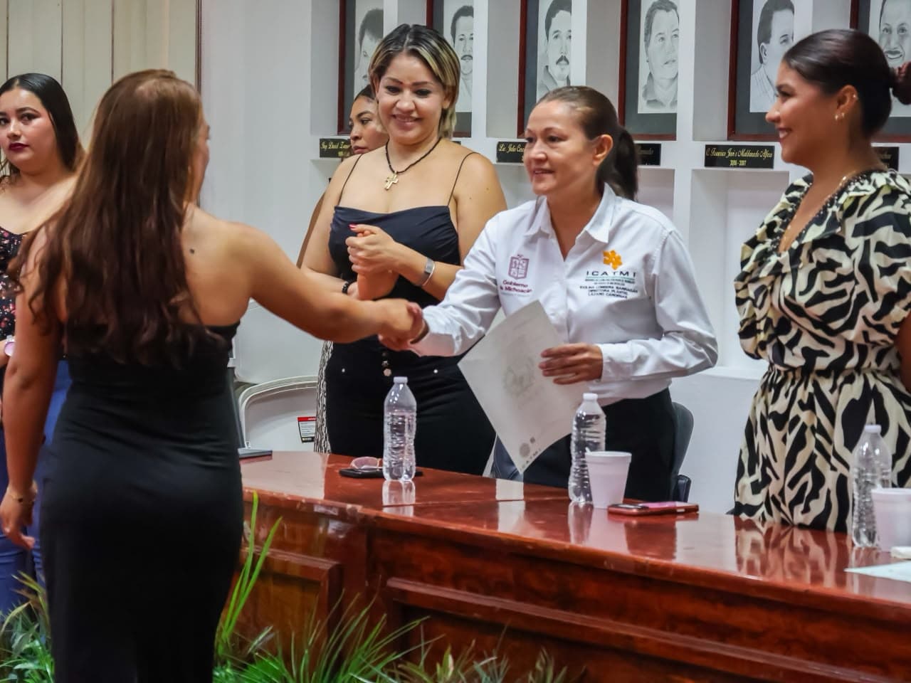 Imagen 6 de Instituto de la Mujer e Icatmi Clausuran Cursos de Corte de Cabello.